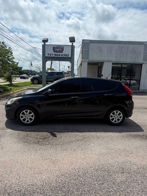 2013 Hyundai Accent GS