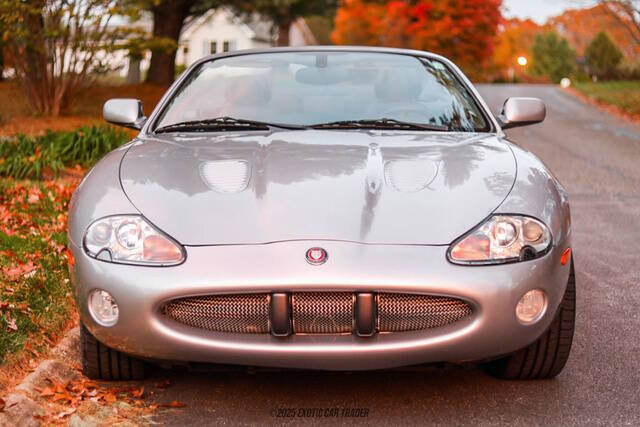 2001 Jaguar XKR