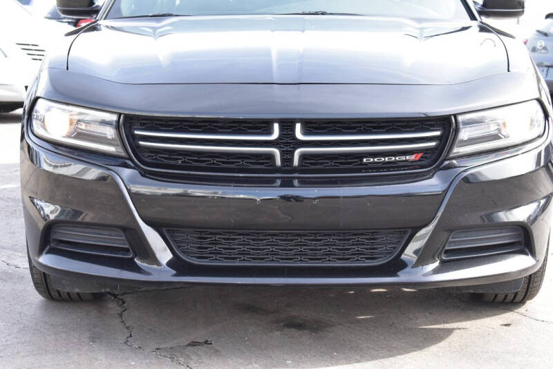 2017 Dodge Charger SE