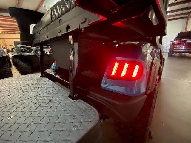 2024 Kodiak EV Defender