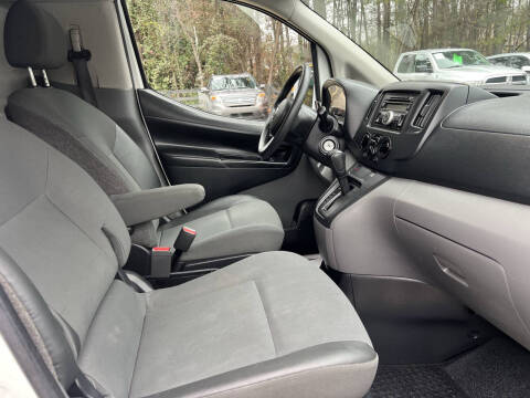 2017 Nissan NV200 SV