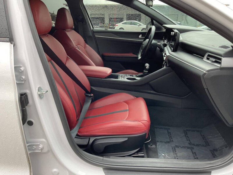2023 Kia K5