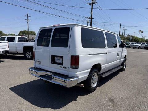 2009 Ford E-Series E-350 SD XLT