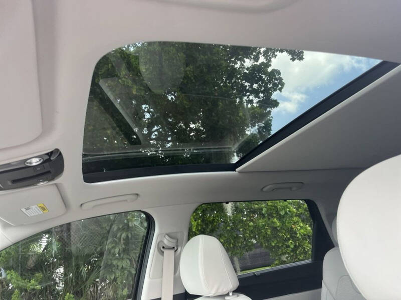 2023 Kia Sorento Plug-In Hybrid SX Prestige