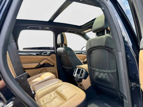 2016 Porsche Cayenne S E-Hybrid