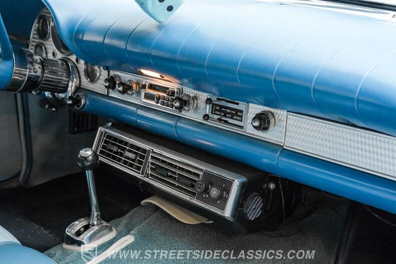 1957 Ford Thunderbird