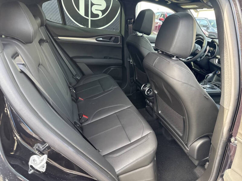 2025 Alfa Romeo Stelvio