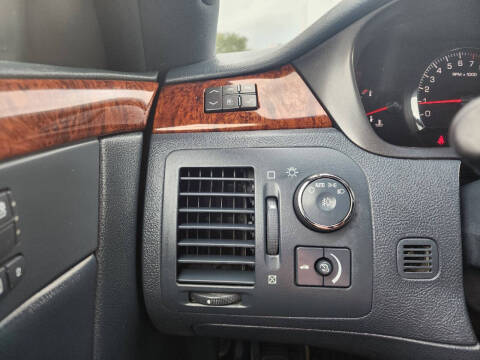 2006 Cadillac DTS Luxury III