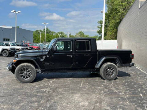 2024 Jeep Gladiator Sport S