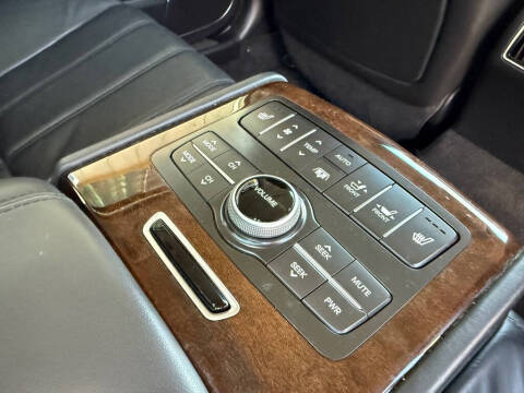 2011 Hyundai Equus Signature