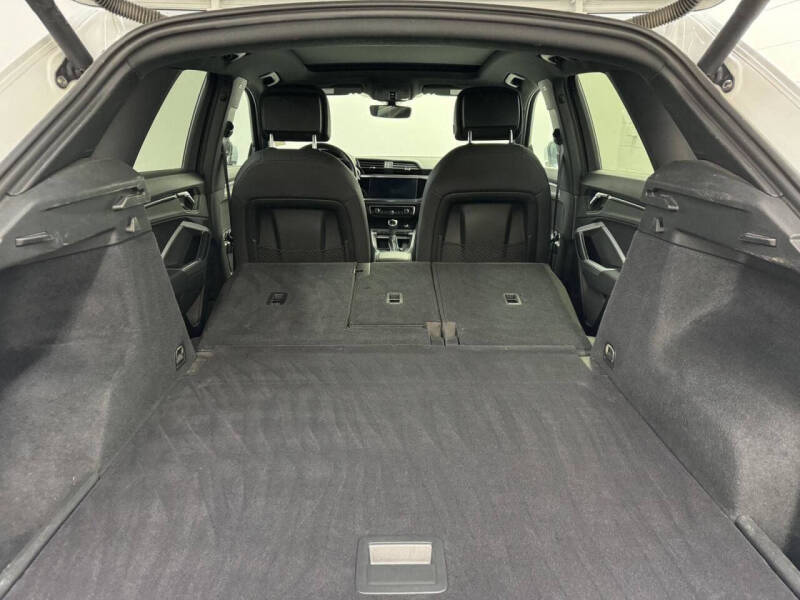 2019 Audi Q3 quattro Premium 45 TFSI