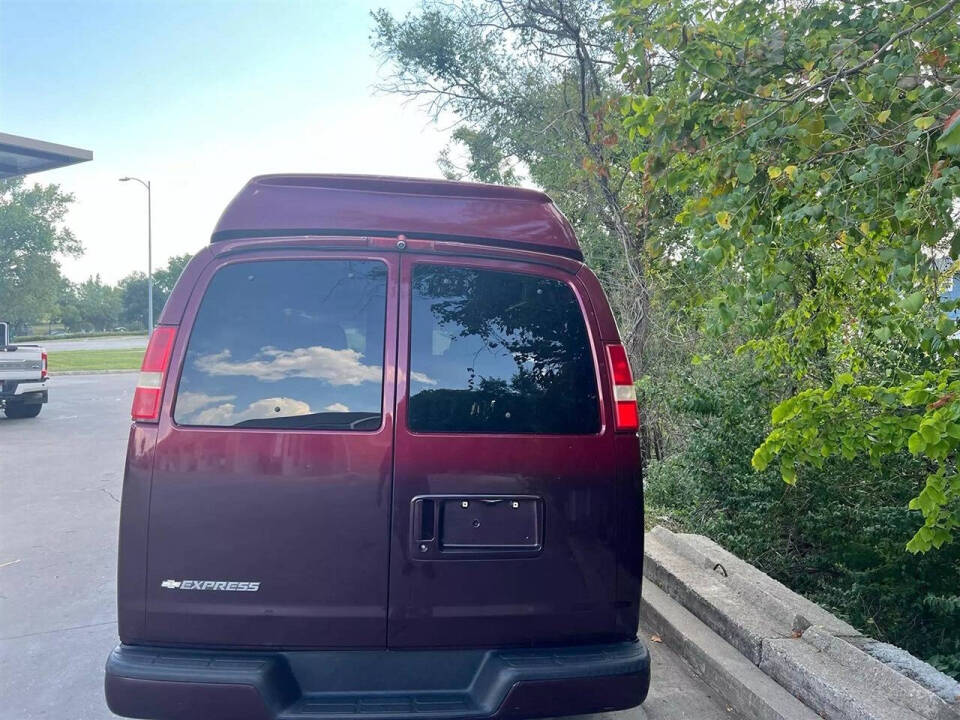 2007 Chevrolet Express for sale at AMS Auto Sales LLC in Kansas City, MO