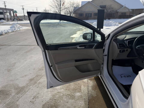 2020 Ford Fusion SEL