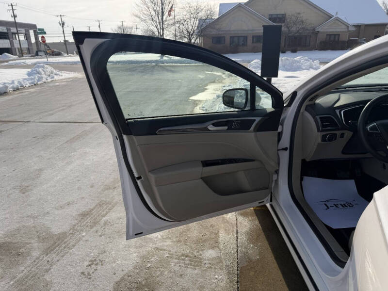 2020 Ford Fusion SEL