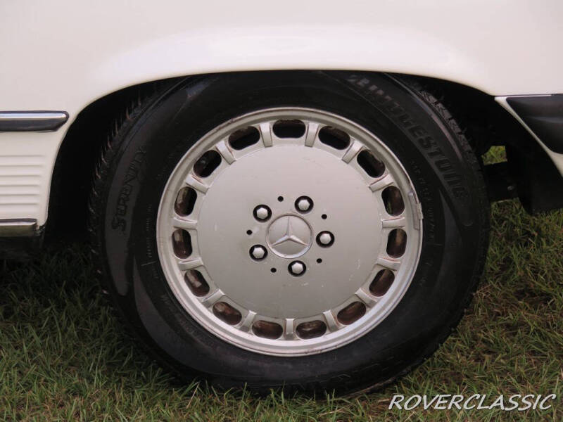 1987 Mercedes-Benz 560-Class 560 SL