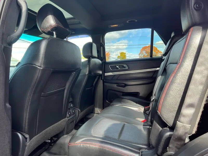 2016 Ford Explorer Sport