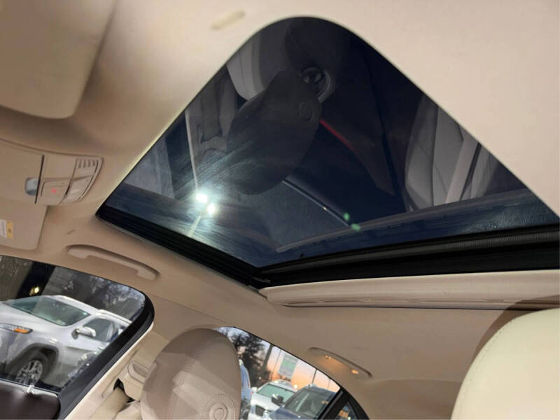 2017 Mercedes-Benz E-Class E 300 4MATIC