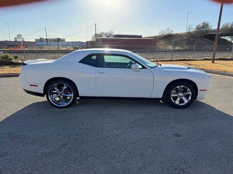 2022 Dodge Challenger SXT