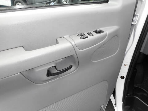 2003 Ford E-Series E-250