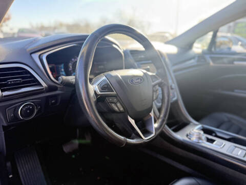 2020 Ford Fusion SEL