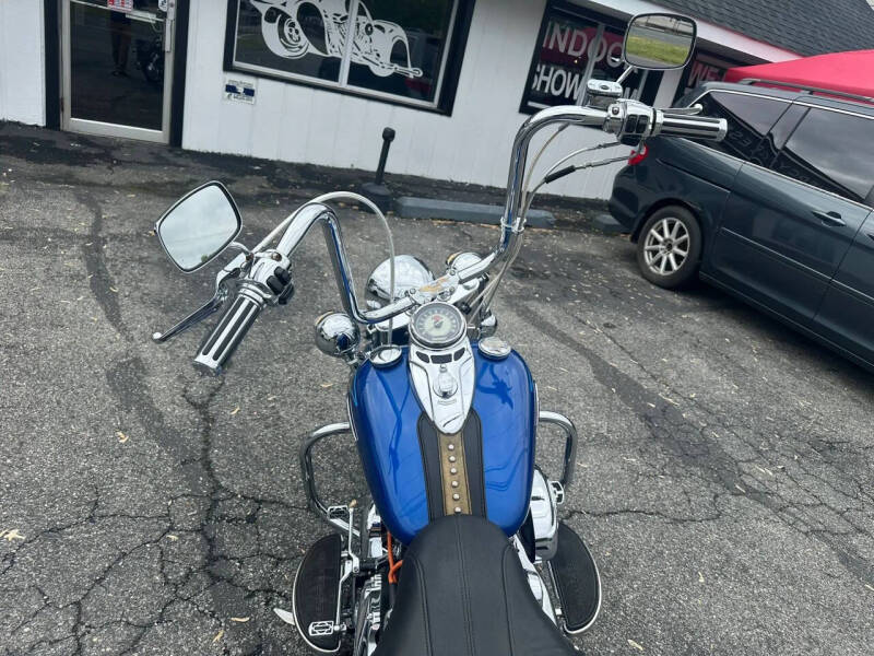 2010 Harley-Davidson FLSTC Heritage Softail Classic