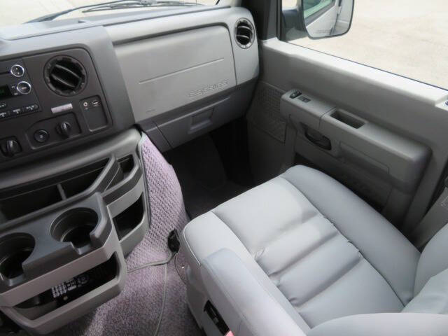 2013 Ford E-Series E-150