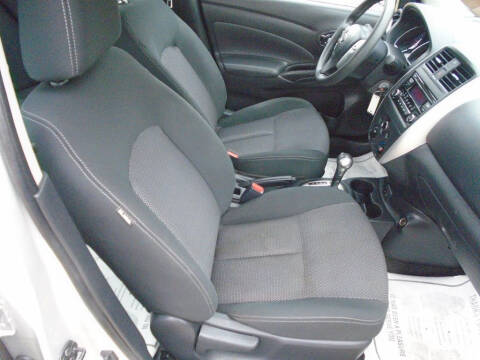 2017 Nissan Versa 1.6 SV