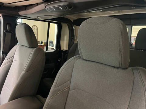 2025 Jeep Gladiator Sport S