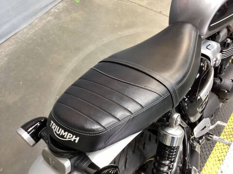 2020 Triumph Speed Twin 1200 Silver Ice/Sto