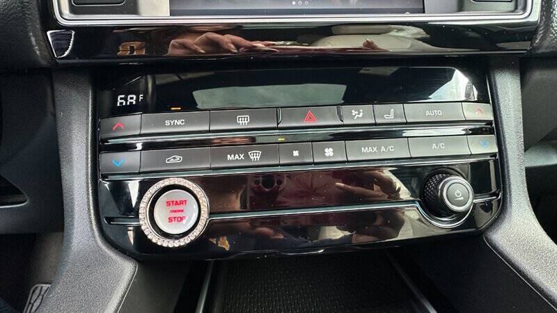 2018 Jaguar F-PACE 25t Prestige