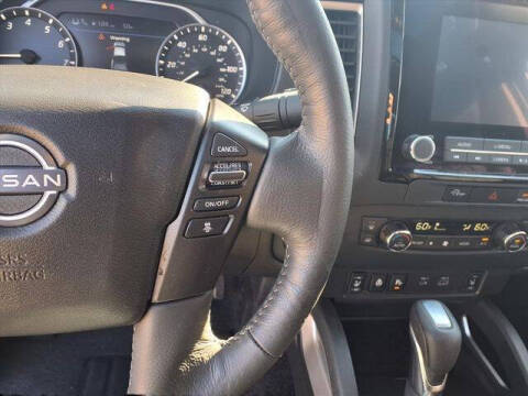 2024 Nissan Frontier SL