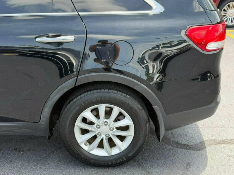 2017 Kia Sorento LX