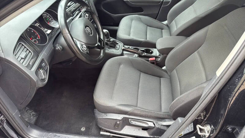 2019 Volkswagen Golf