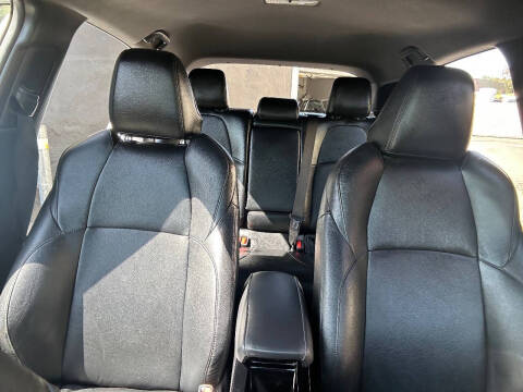 2021 Toyota Corolla Hatchback SE Nightshade Edition