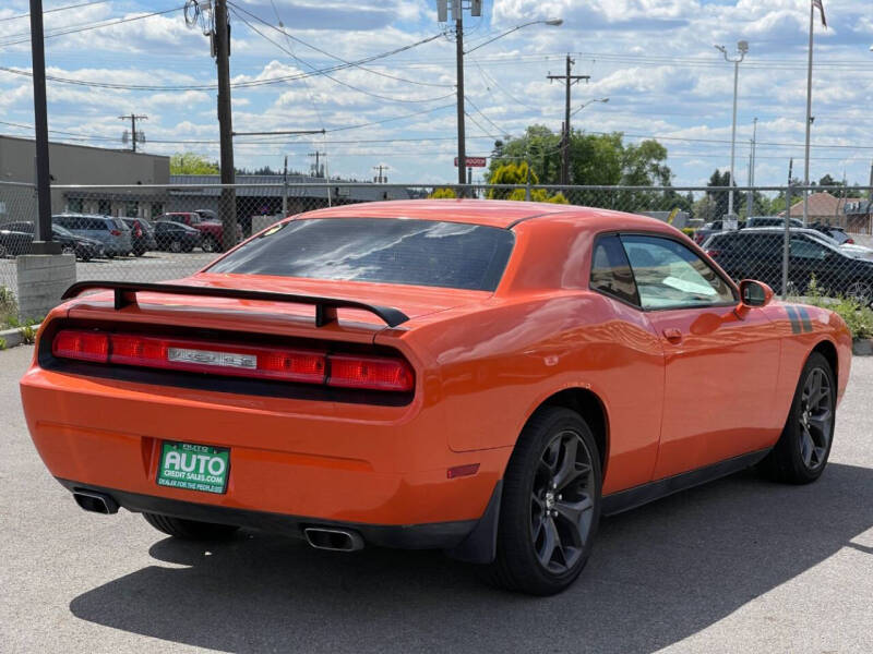 2013 Dodge Challenger SXT