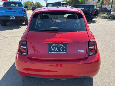 2024 FIAT 500e Inspi(RED)