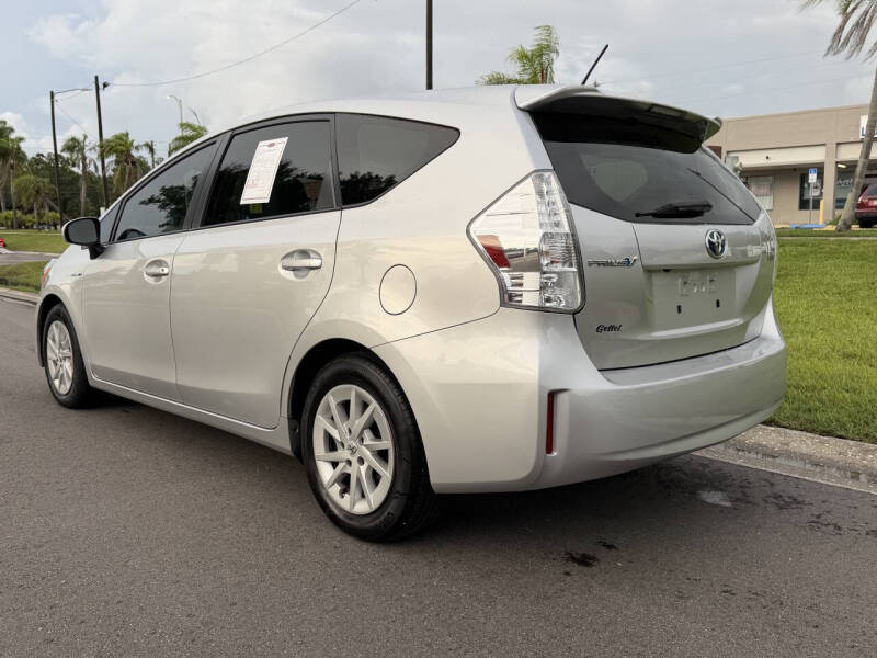 2012 Toyota Prius v Three