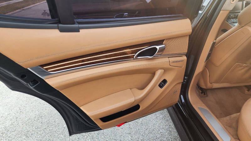 2012 Porsche Panamera Turbo