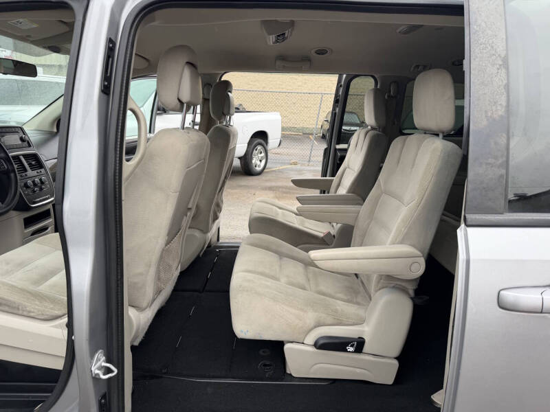 2016 Dodge Grand Caravan American Value Package