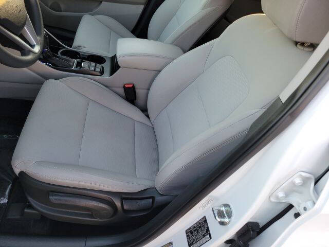 2021 Hyundai Tucson SE