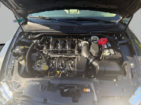 2018 Ford Taurus SE