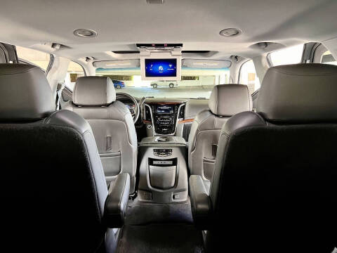 2019 Cadillac Escalade Luxury