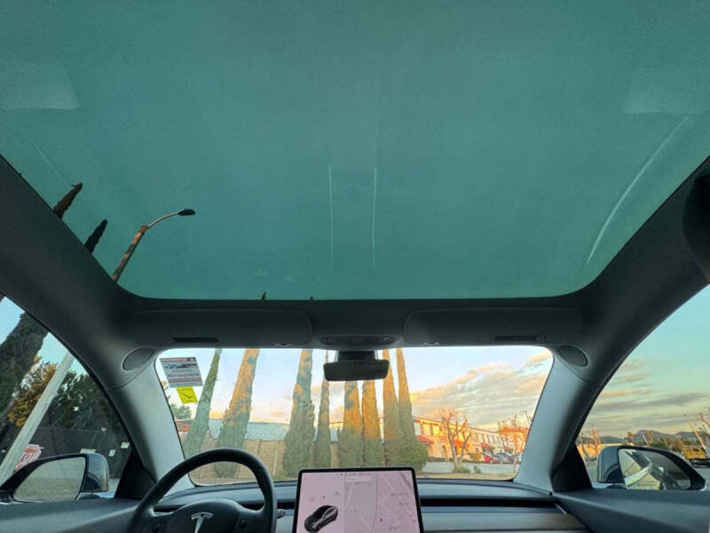 2019 Tesla Model 3 Mid Range