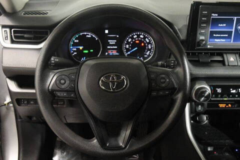 2022 Toyota RAV4 Hybrid XLE