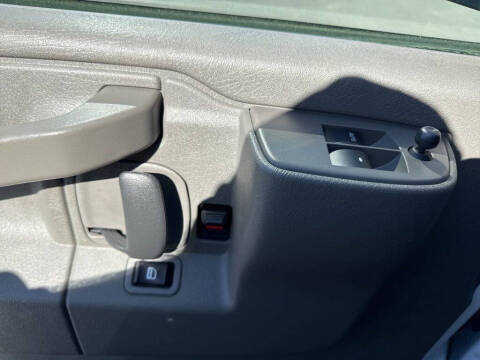 2023 Chevrolet Express 2500