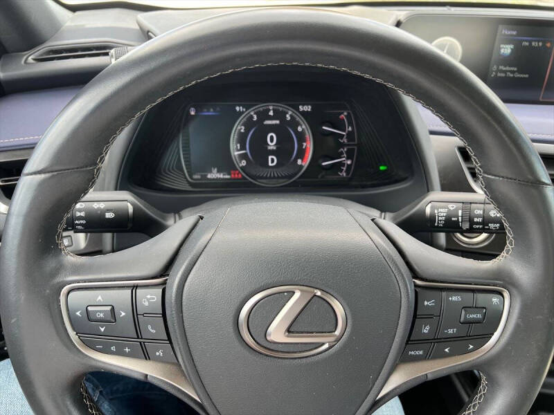 2022 Lexus UX 200