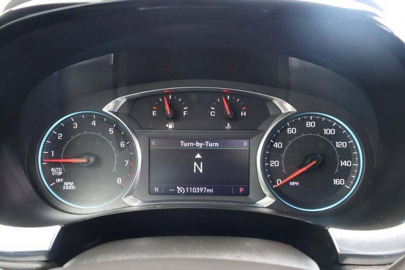 2022 Chevrolet Traverse LT Cloth