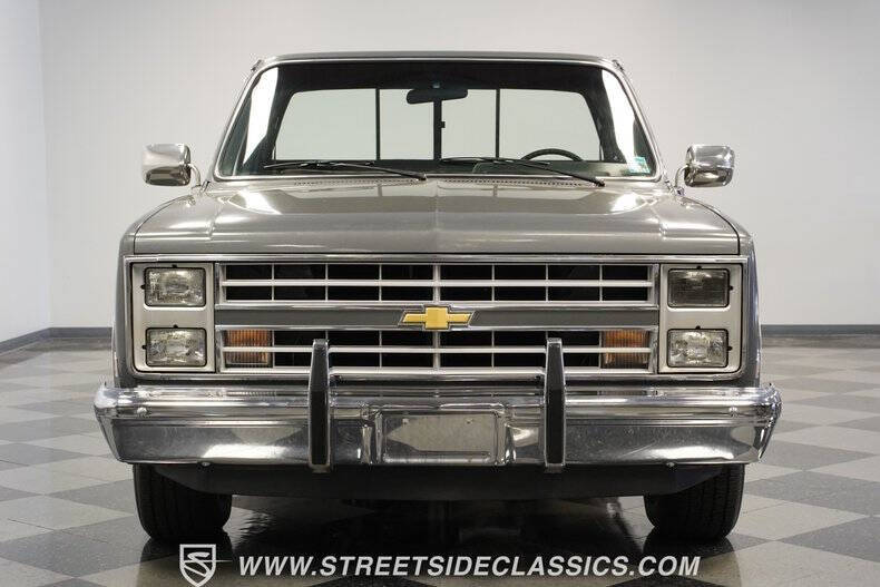 1987 Chevrolet R/V 10 Series