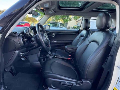 2015 MINI Hardtop 2 Door Cooper