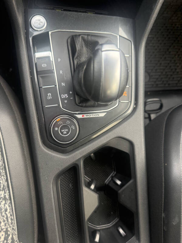 2018 Volkswagen Tiguan 2.0T SEL Premium 4Motion